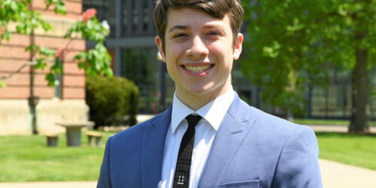 Calvin Chandler headshot