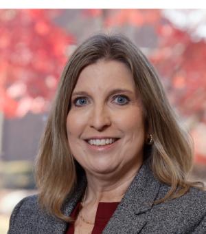 Photo portrait of Deborah Miller