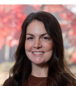 Photo portrait of Sheena Riepenhoff