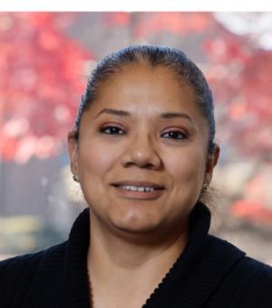 Photo portrait of Julie Sosa