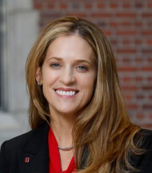 Photo portrait of Amy Moore.